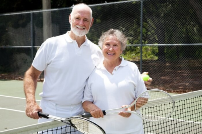 Health benefits of doubles tennis for seniors.